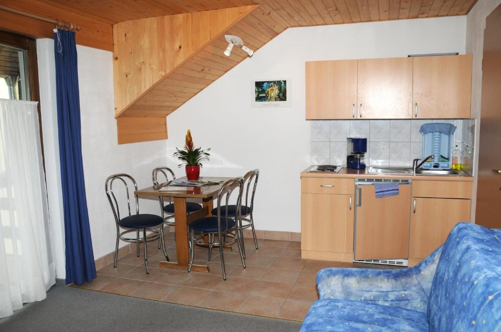 Apartments Pod Rodico ボヒニュスカ・ビストリツァ 部屋 写真